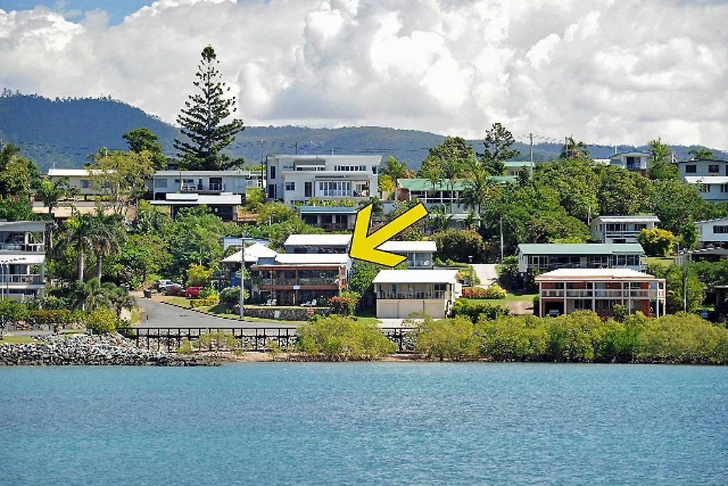 Airlie Waterfront Bed & Breakfast Bed & Breakfast Airlie Beach