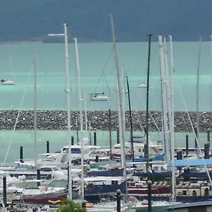 'chez-nous' - Two Bedroom Airlie Beach