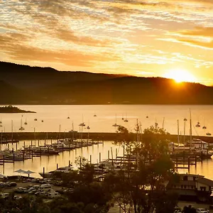 Sunlit Waters Studio Airlie Beach