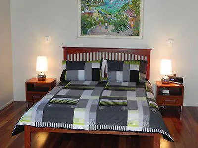 Airlie Waterfront Bed & Breakfast Airlie Beach
