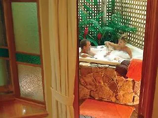 Airlie Waterfront Bed & Breakfast Airlie Beach