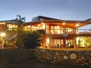 Airlie Waterfront Bed & Breakfast Airlie Beach Australia