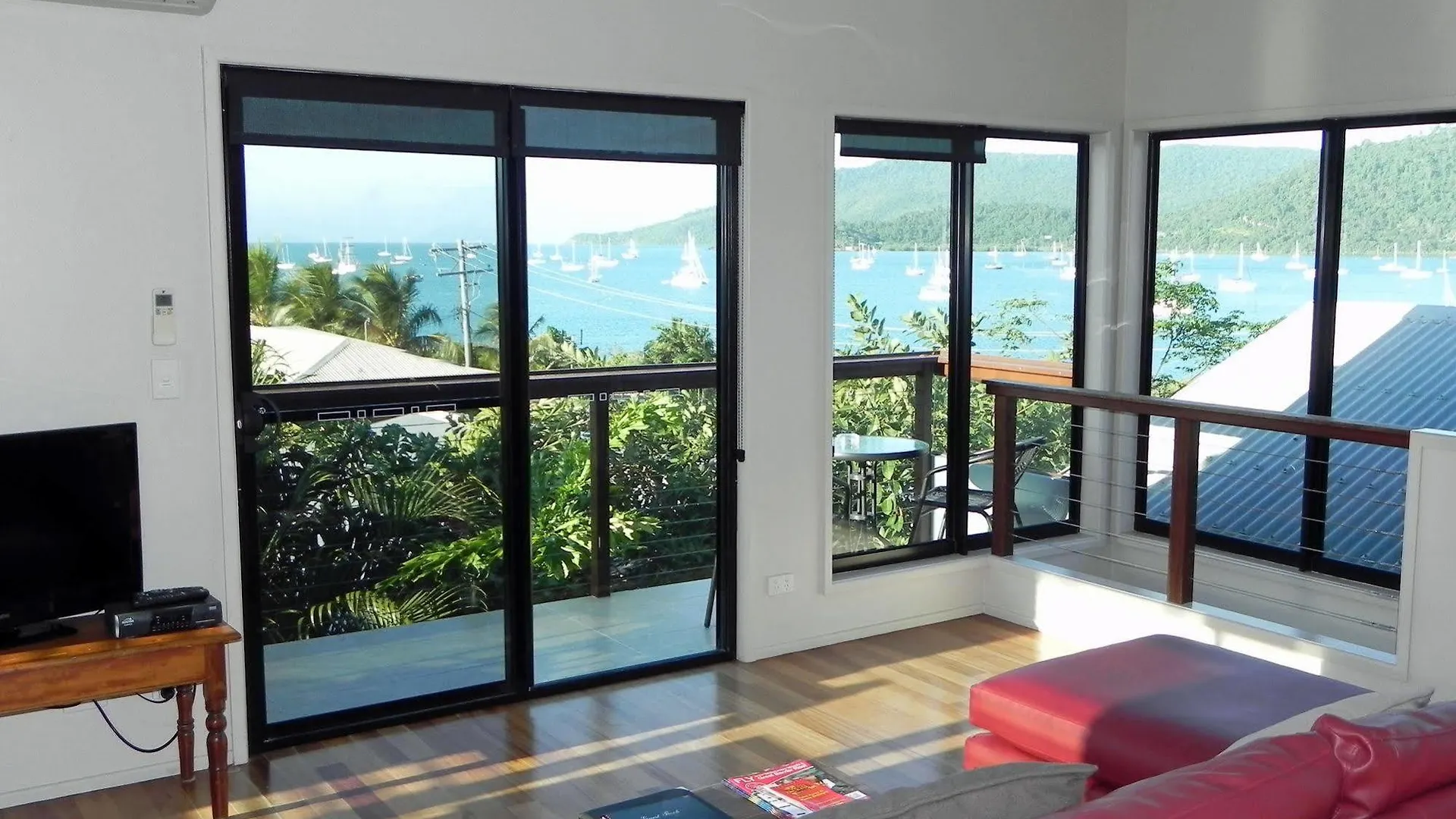 Airlie Waterfront Bed & Breakfast Airlie Beach