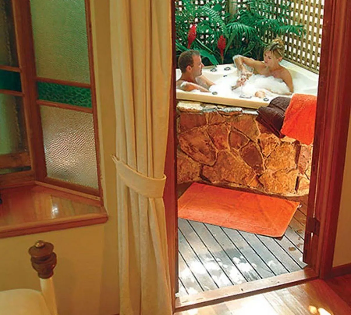 ****  Airlie Waterfront Bed & Breakfast Airlie Beach Australia